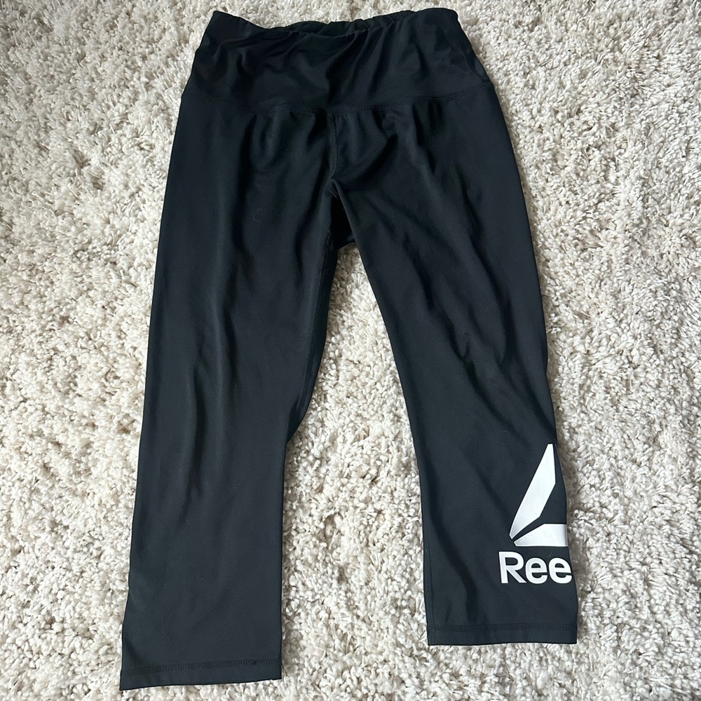 Reebok women’s black and white workout athletic sports leggings. Size la…